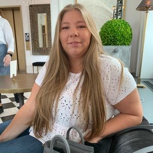 Meet your Posher, Posh